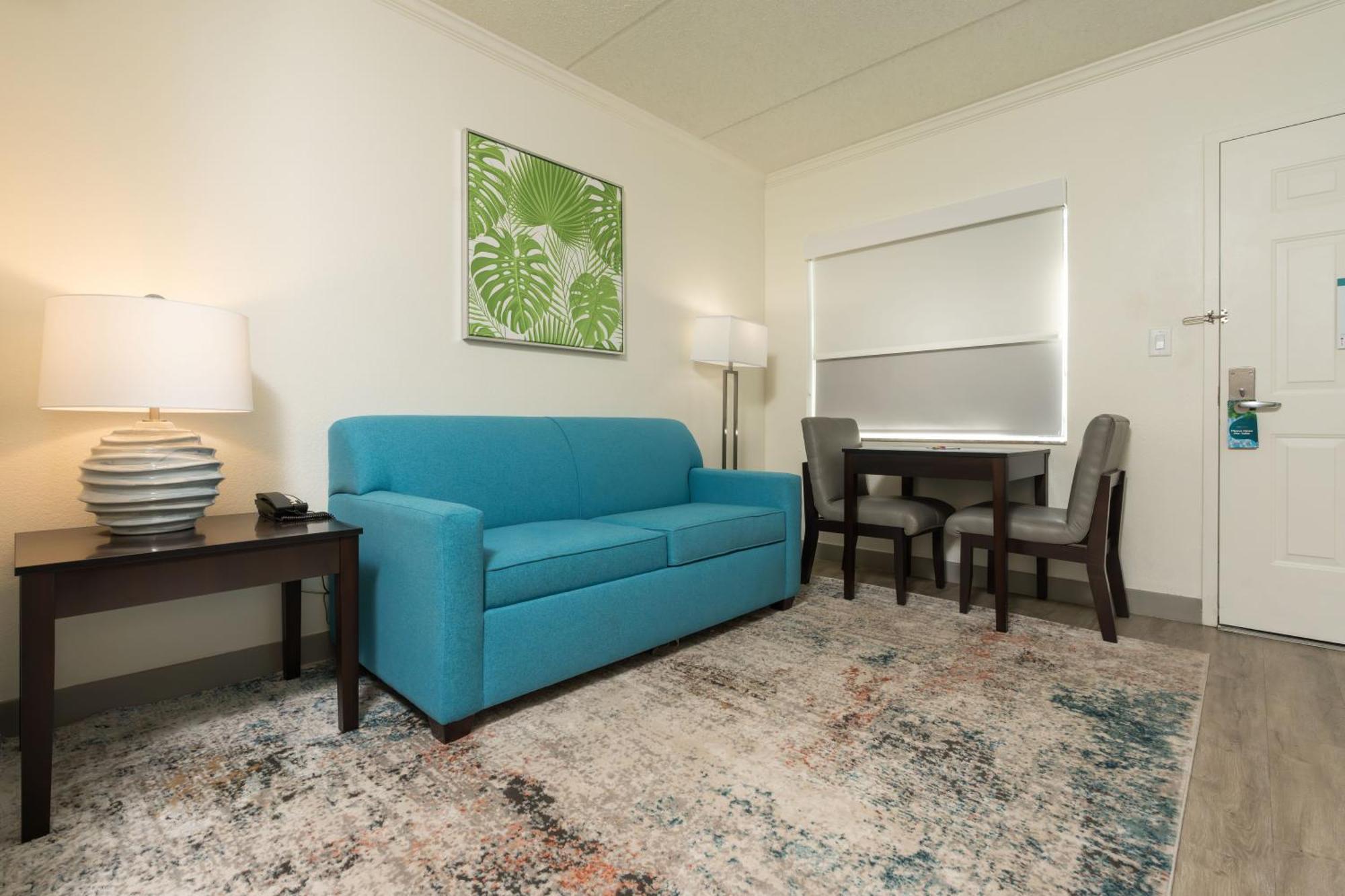 Oasis Bay Suites, Tampa, Busch Gardens, Usf Экстерьер фото